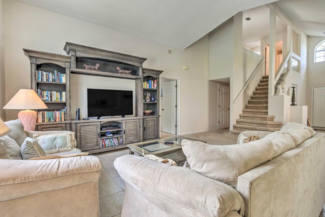 Spacious With Pool Less Than 5 Mi To World Holiday home