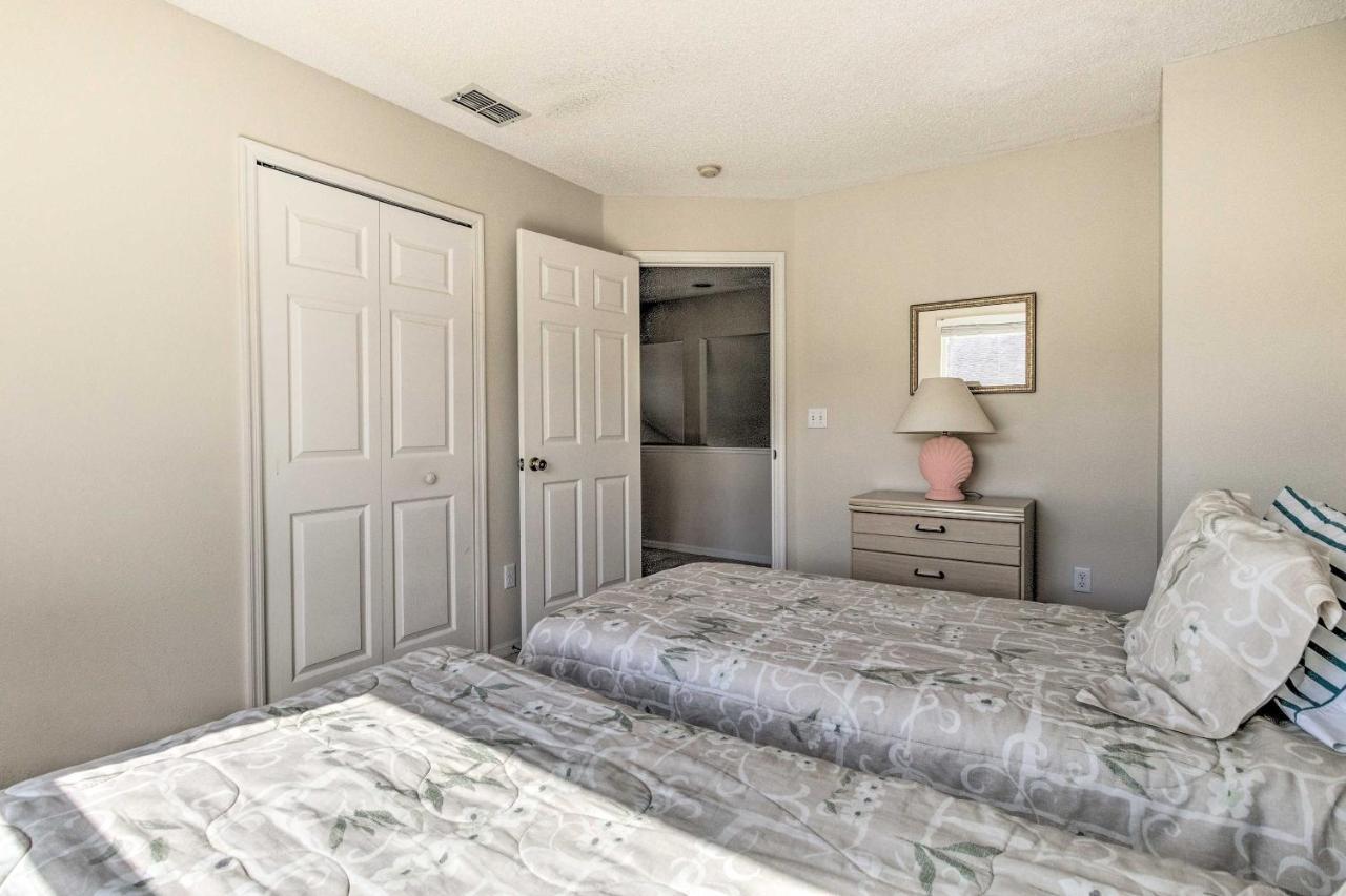 Spacious With Pool Less Than 5 Mi To World Holiday home
